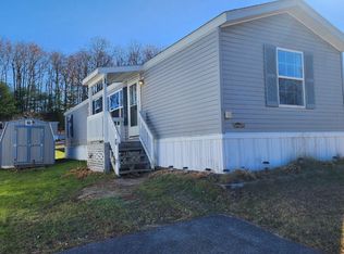 6 Village Dr, Lewiston, ME 04240