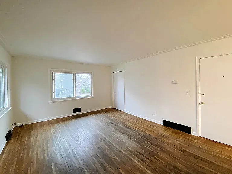 3046 Buchanan St NE — Photo 12