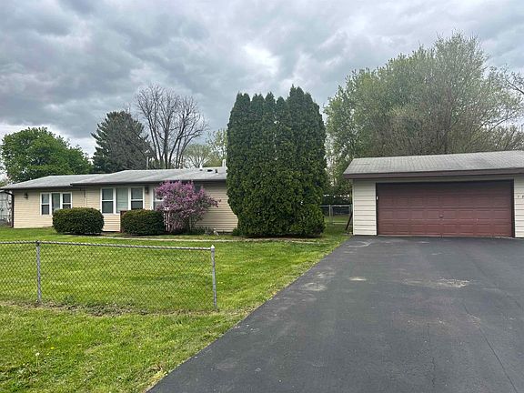 3rd image of 1308 Van Stone Dr
