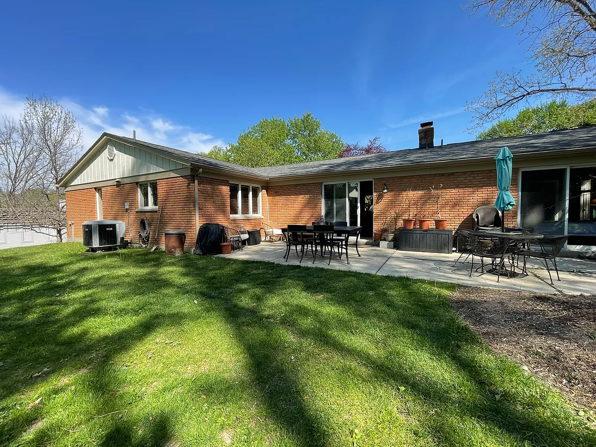 Building Photo - 6881 Walnut Creek Ct