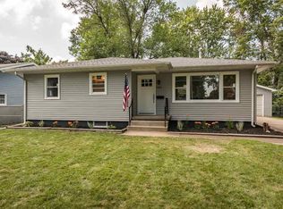 1304 3rd St, Camanche, IA 52730
