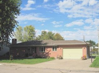 2310 W Phoenix Ave, Grand Island, NE 68803