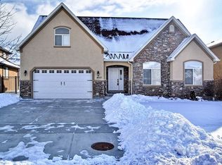 4017 W Valderrama St, Cedar Hills, UT 84062