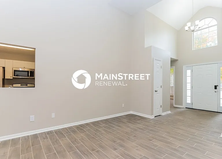 330 Fallview Dr — Photo 4