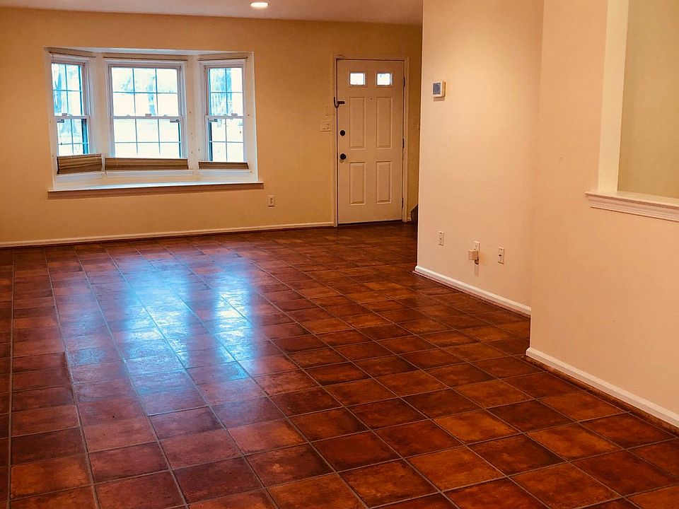 Living Room with Bay window