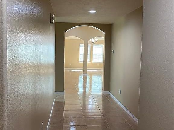4th image of 3712 Canterbury Park Dr