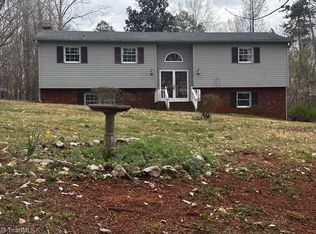236 Capistrano Shores Blvd, Lexington, NC 27292