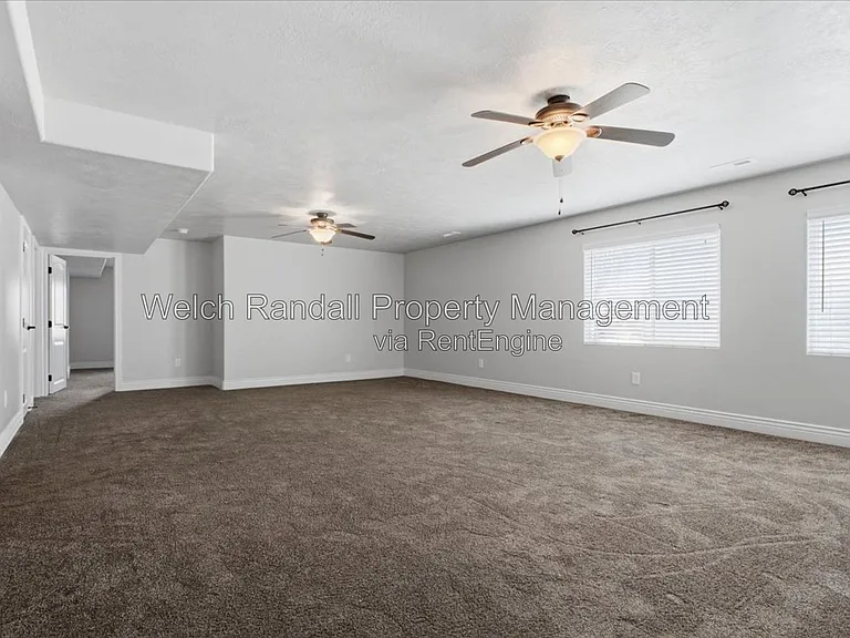 2106 E Sunnyvale Dr — Photo 20