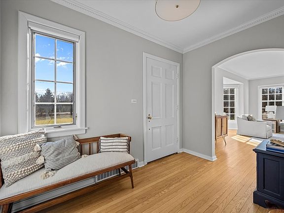 2nd image of 220 Sunset Ridge Rd