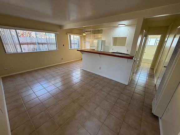 2nd image of 5018-5024 1/2 Cape May Ave #5022