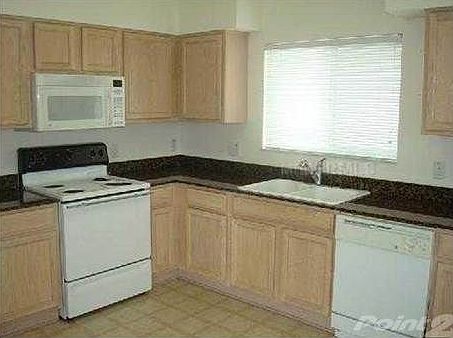 3rd image of 30907 Midtown Ct