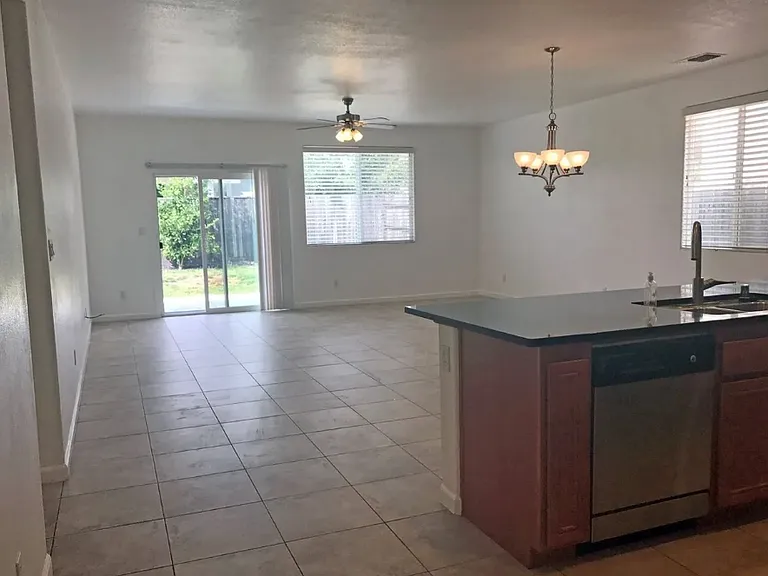 12345 Canyonlands Dr — Photo 8