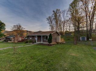 317 Norwood Dr, Bristol, TN 37620