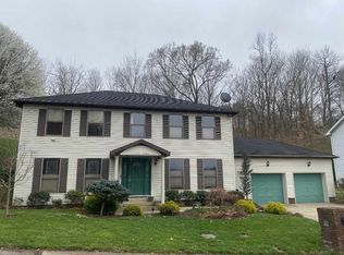 14 Brighton Dr, Huntington, WV 25705