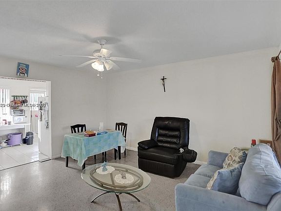 5th image of 258 NE 41st St #258