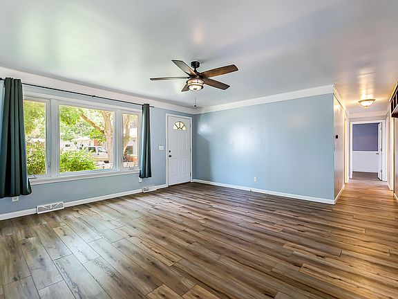 4th image of 1114 Jane St