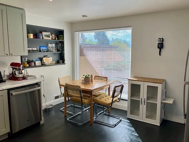 1 bed, 1000 sqft, $2,400 — Photo 2