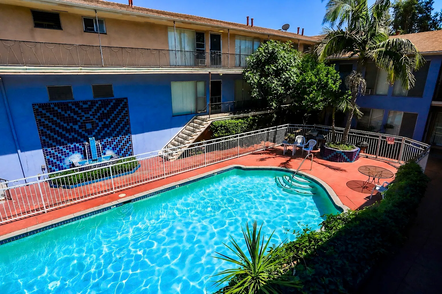 1 bed, 650 sqft, $2,100 — Photo 3