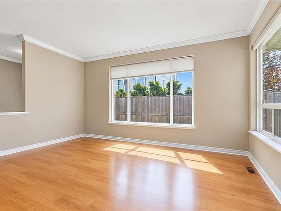 3rd image of 1101 Berkeley Pl