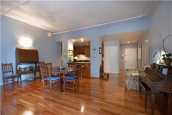 Sold by Warburg | media 5