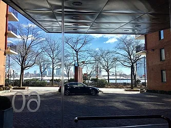 Rented by R New York