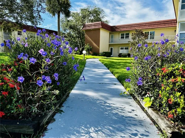70 Royal Oak Ct APT 107, Vero Beach, FL 32962