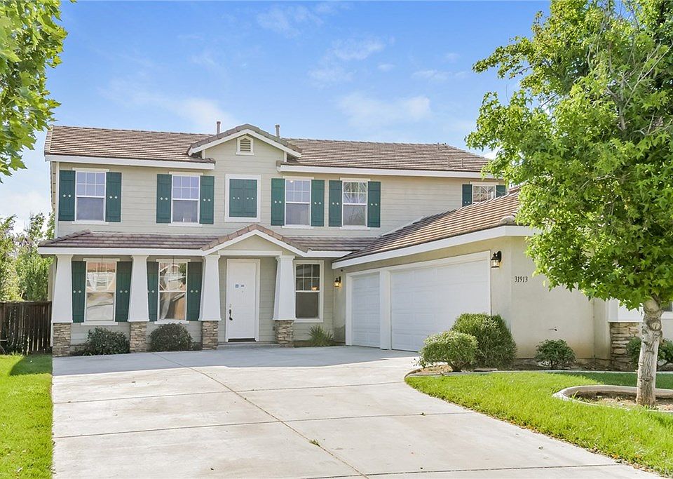1st image of 31913 Feather Creek Dr