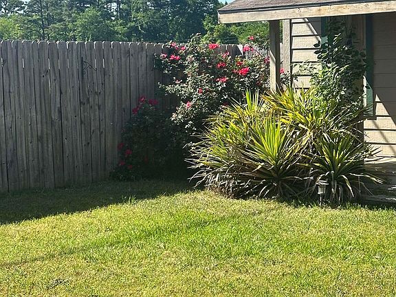 3rd image of 104 Rodessa Trl