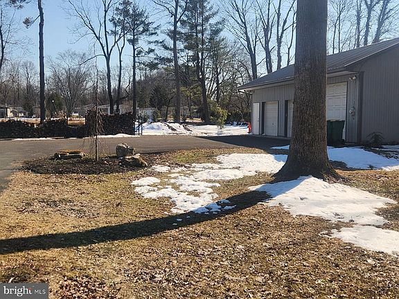 2nd image of 325 N Shady Retreat Rd