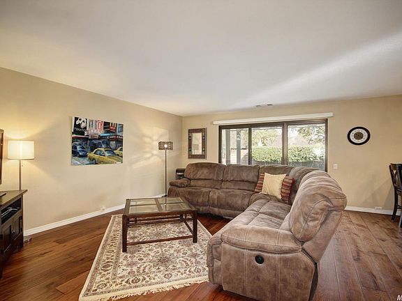 5th image of 11353 Sutters Mill Cir