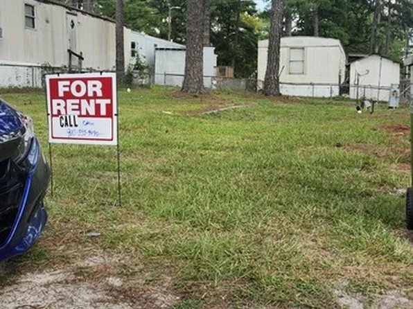 402 4th St, Fayetteville, NC 28301