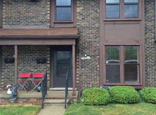 28341 Queens Ct, Warren, MI 48093