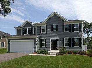 1N625 Glenrise Ave, Glen Ellyn, IL 60137