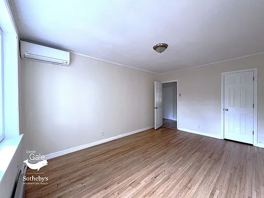 Rented by Daniel Gale Sotheby's International Realty | media 11