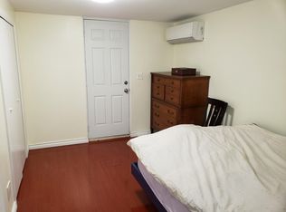 19402 Station Rd, Flushing, NY 11358