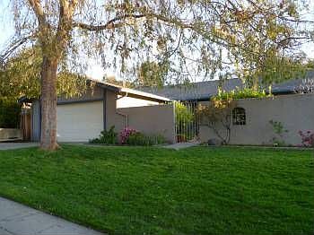 1st image of 16562 Shady View Ln