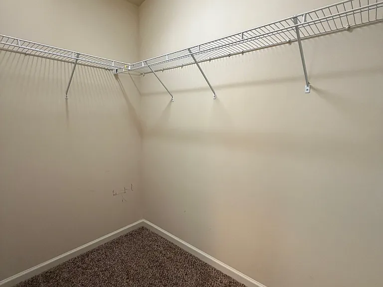 881 Franklin Mill Trce — Photo 22