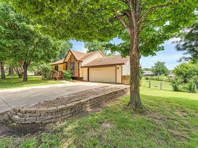 1604 E Sycamore Street, Ozark, MO, 65721