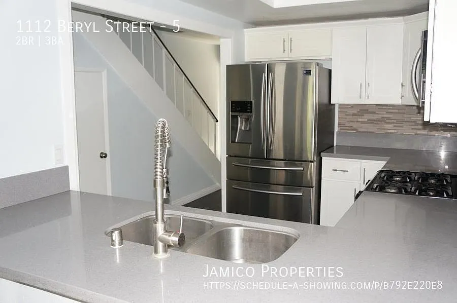 2 bed, 2.5 bath, 1240 sqft, $4,075 — Photo 4
