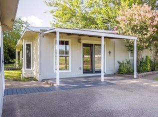 1721 N Mockingbird Ln, Midlothian, TX 76065