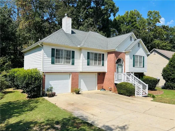 284 Legend Creek Ln, Douglasville, GA 30134