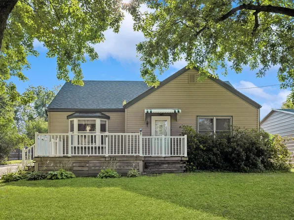 204 N 12th St, Guthrie Center, IA 50115