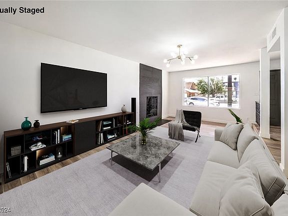 2nd image of 2512 Capistrano Ave