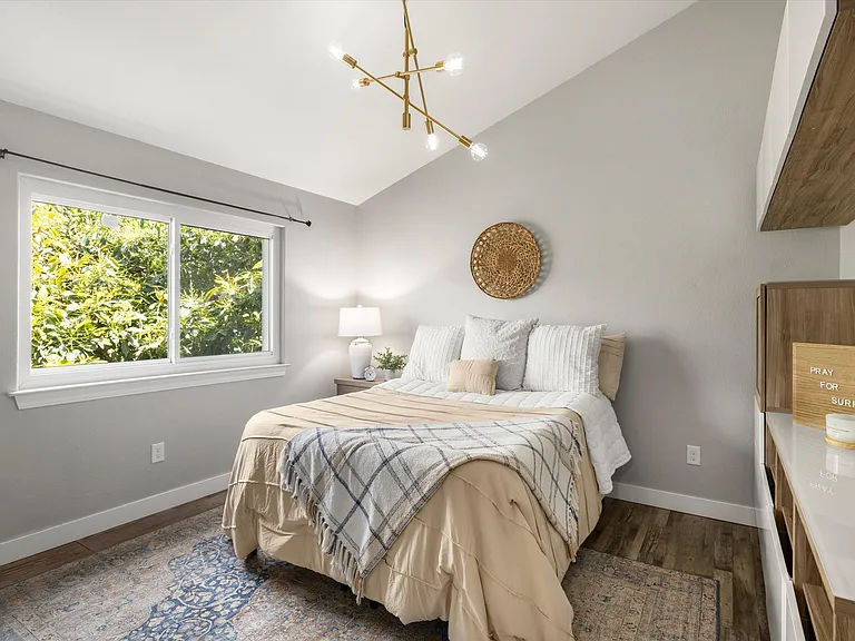 1041 Longbranch Ave — Photo 15