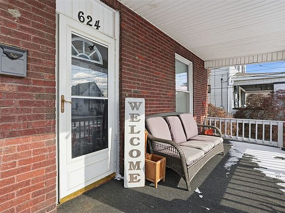 2nd image of 624 Line Ave