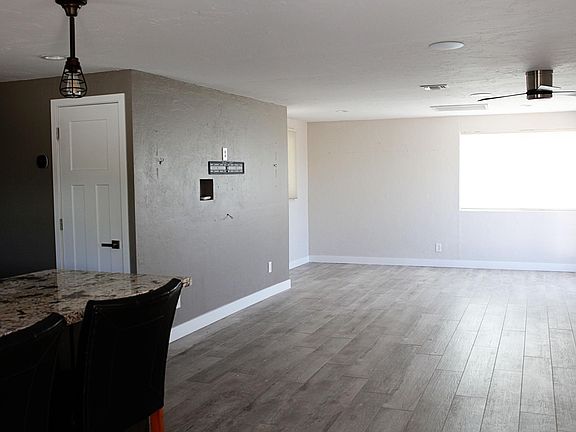 4th image of 10145 E Jensen St