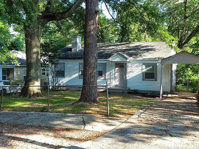 1420 Copeland Ave SW — Photo 1