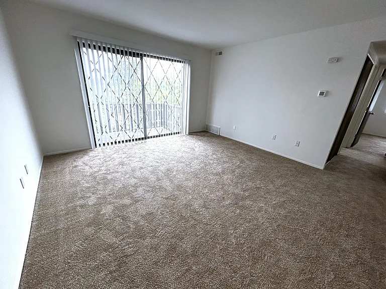 Charter Oaks Apartments — Photo 248