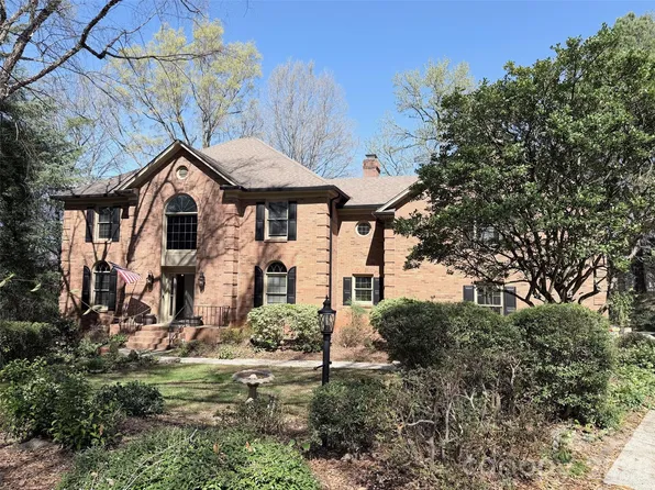 7520 Celtic Ct, Charlotte, NC 28277