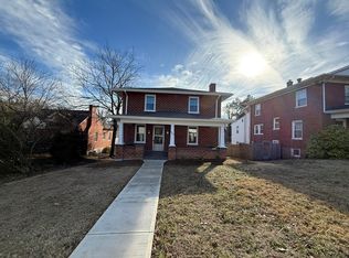 2040 Mountain View Ter SW, Roanoke, VA 24015